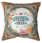 Cushion cover in geometric patterns for stylish homes