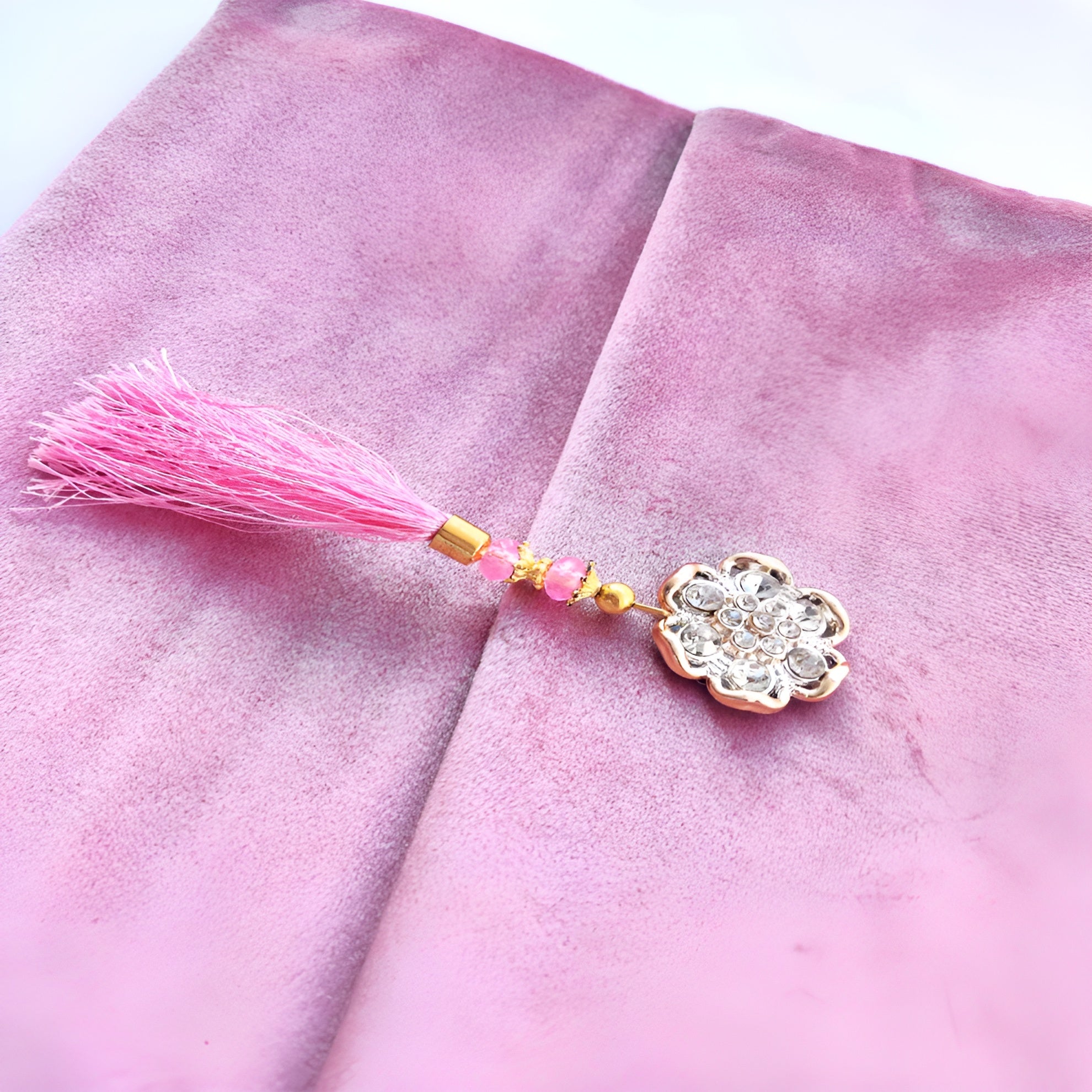 Pink pearl velvet Quran set with cover by Zamzam Zarqun LLC, featuring a beautifully designed Quran Pak for online purchase.