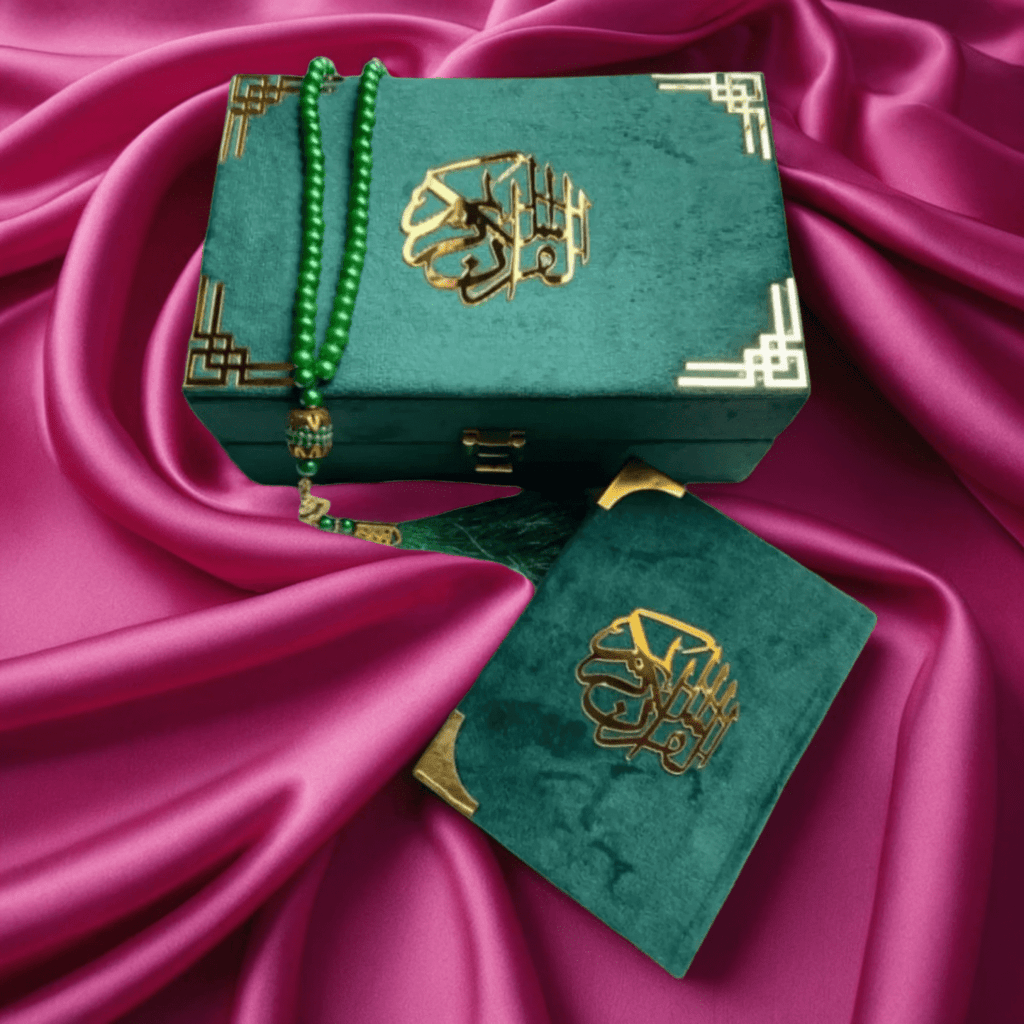 GREEN GRILL VELVET QURAN SET (WITH BOX STAND + BEADS)