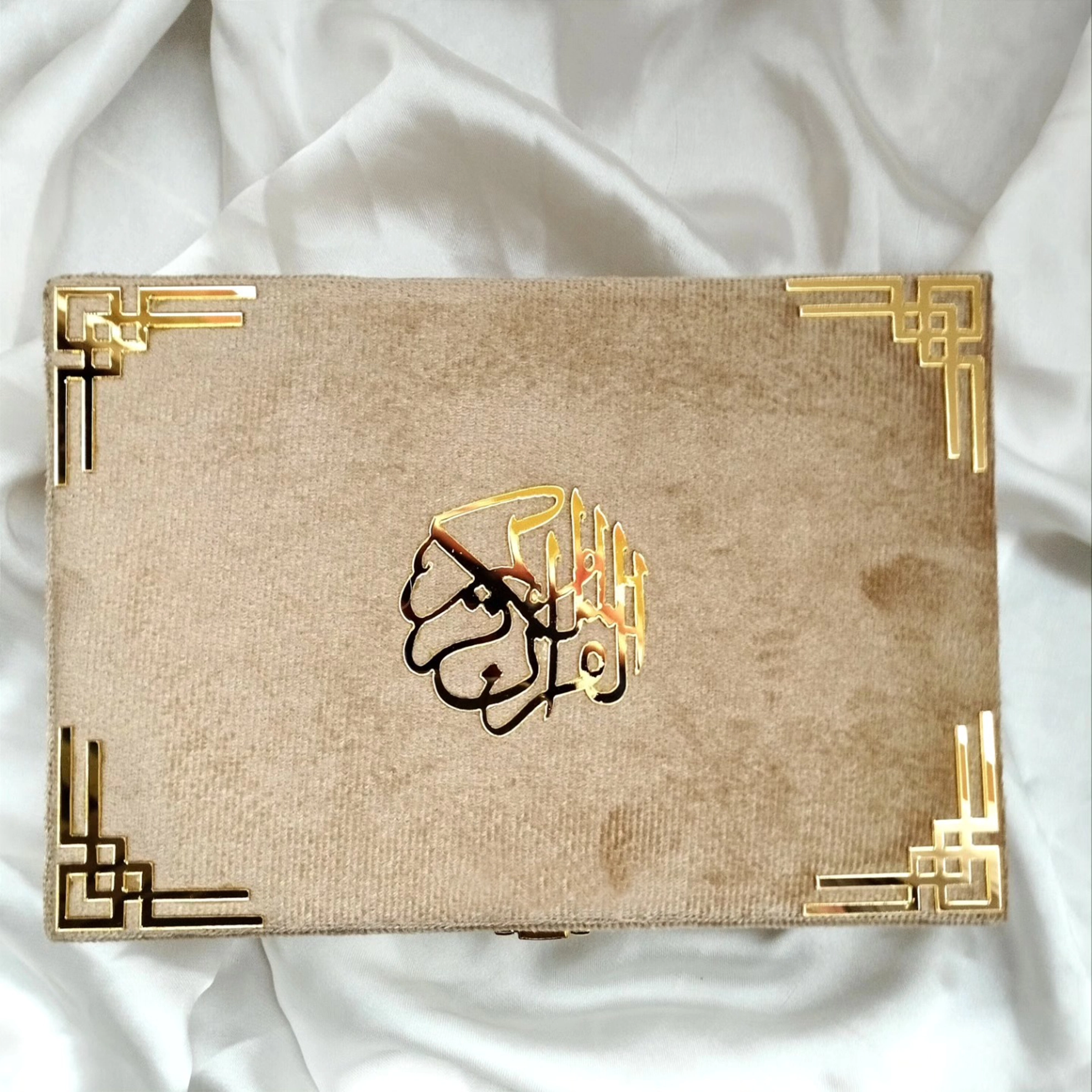 BLISSFUL BLENDS VELVET QURAN SET (WITH BOX STAND + BEADS)