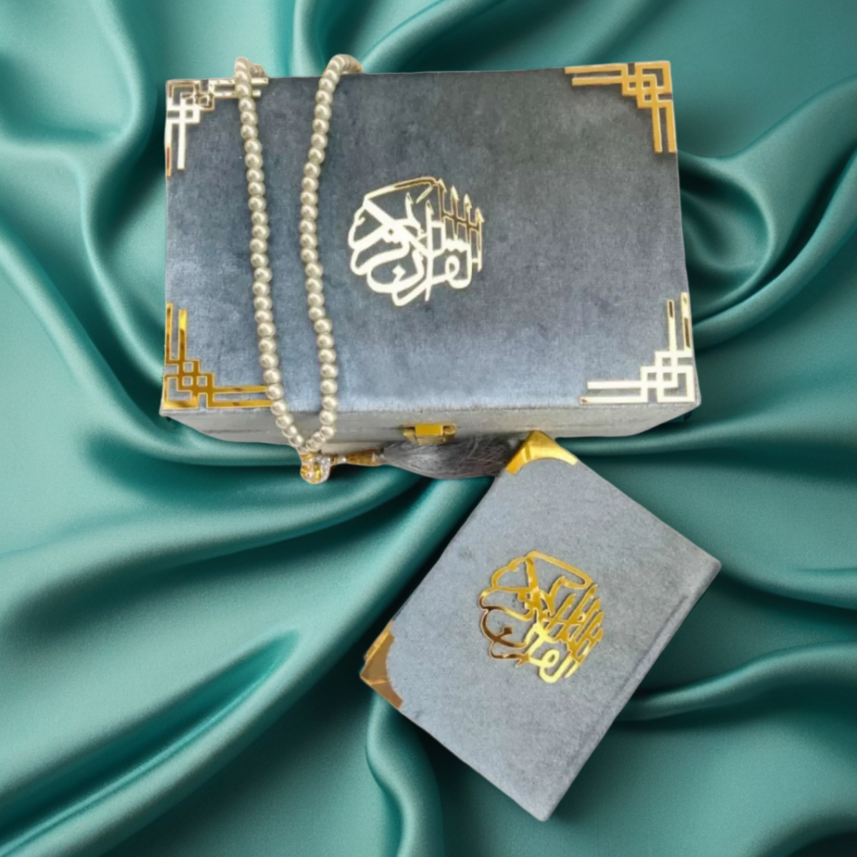 HAVENLY HAM VELVET QURAN SET (WITH BOX STAND + BEADS)